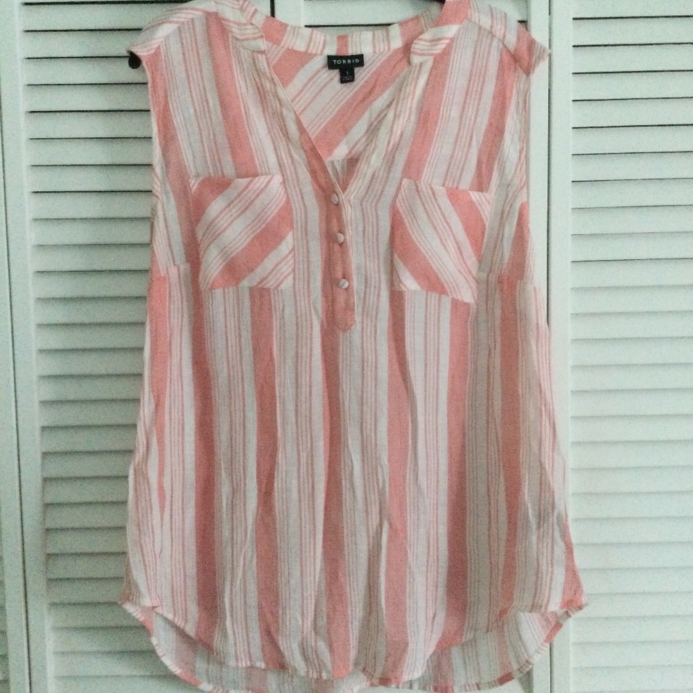 Torrid Coral Tank Size 1